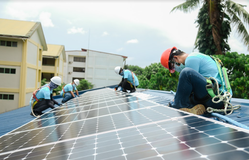 Through the Sinag Schools program, SMFI and Maxeon installed 21 solar panels— estimated to produce 6510 watt-p—on an SM school building in Batangas.