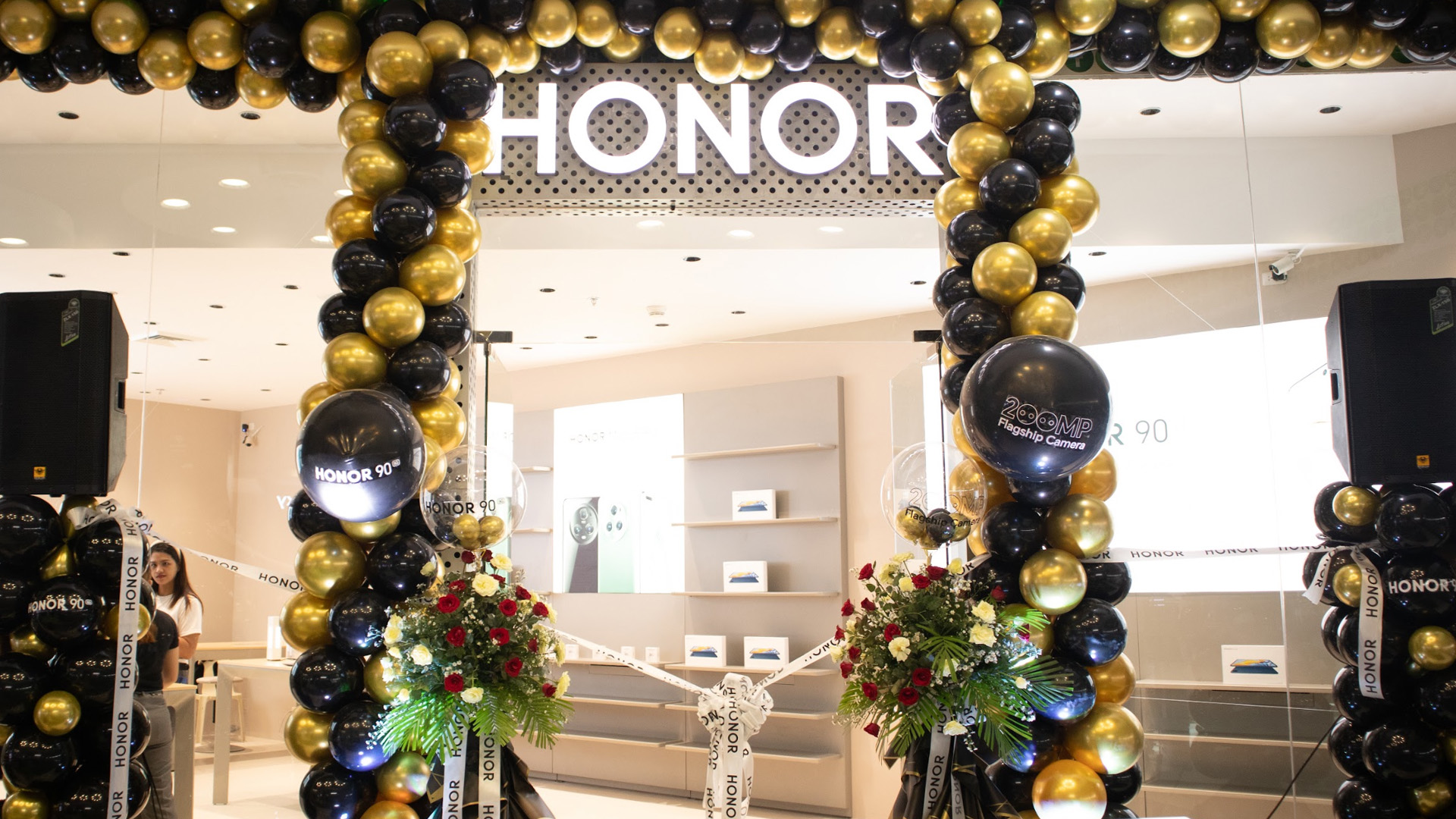 HONOR Opens First Experience Store in Mindanao at SM City GenSan 